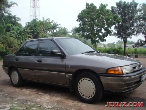 Ford Laser Gala 1.6 1994 Build Up - Mobil