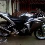 Jual Cbr250 ABS silver 2011 like new full option