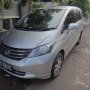 Jual Honda Freed Silver '10 automatic PSD - like new