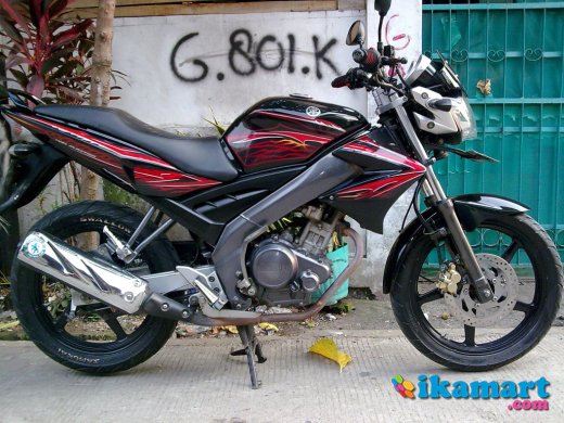 Jual YAMAHA VIXION  TAHUN  2009  HITAM Motor