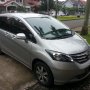 Jual Honda Freed 2011 AT Silver ex wanita