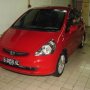 Dijual cepat honda jazz merah automatic