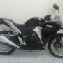 Jual over kredit Honda CBR 250 ABS black perfect condition.