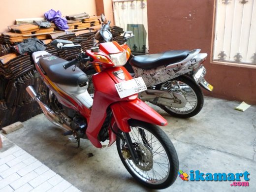 Jual Yamaha F1ZR Merah Tahun 1999 - Motor