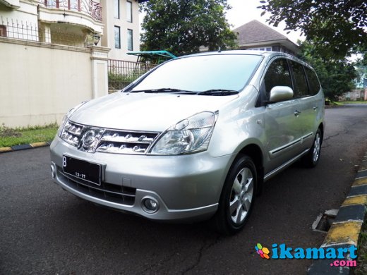 Jual Nissan Grand Livina XV 1.8 2007 Matic Abu-abu - Mobil