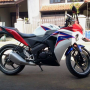 Jual Motor Honda new cbr 150r 2011 september mulus bandung