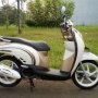 Jual Honda Scoopy 2011 Classic White