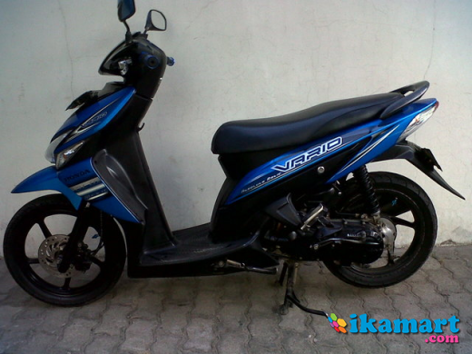 Jual honda vario cw 2008 bln 4 biru mulus Motor