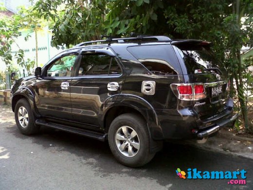 Jual toyota fortuner  g 2008 diesel 2500cc m t hitam  tgn 1 