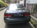 Mazda Cronos 1998 Hijau