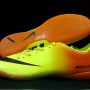 sepatu nike vapor 9, neptune , fireberry, sepatu futsal, rainbow 2, bomba finalle ii