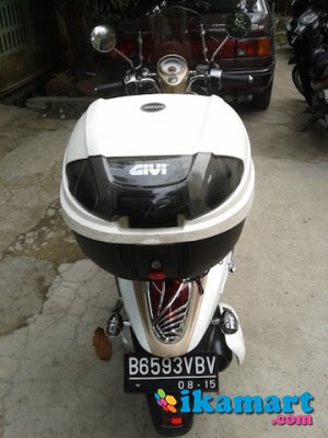 HONDA SCOOPY ORI, PUTIH, FULL RETRO ACCECORIES & BOX GIVI 