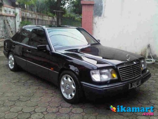 Jual Mercy W124 E220 MP 95 AT - Mobil