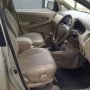 Jual toyota inova G 2006 manual silver mulus