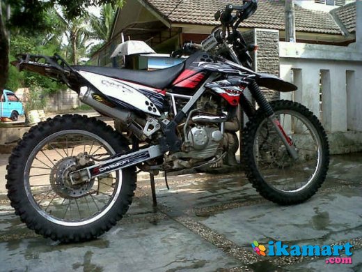 Jual Kawasaki KLX 150 tahun 2010 bulan 3 - Motor