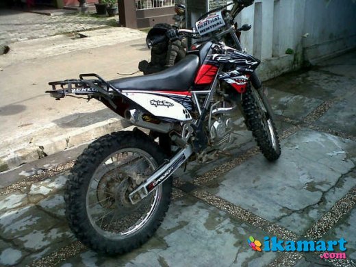 Jual Kawasaki KLX 150 tahun 2010 bulan 3 - Motor