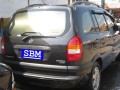 Chevrolet Zafira CD Matic tahun 2001 warna hitam