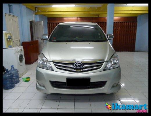 Jual Toyota Kijang Innova Type V 2009 2010 VVTi AT Silver 