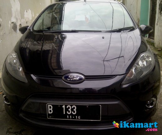 Jual Ford Fiesta Trend 1.4 AT 2011 Hitam - Mobil