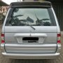 JUAl MITSUBISHI KUDA GRANDIA SILVER TH 2004 MATIC BENSIN