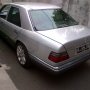 JUAL MERCEDES BENZ E220 MANUAL TH 1994 SILVER