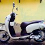 Jual honda scoopy fi 2013 full chroome mulus istimewa