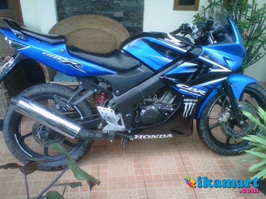 JUAL HONDA CBR 150 R BANDUNG - Motor