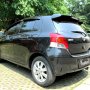 JUAL TOYOTA YARIS J A/T 2010/2011 HITAM METALiK TANGAN 1