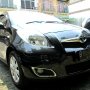 JUAL TOYOTA YARIS J A/T 2010/2011 HITAM METALiK TANGAN 1