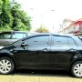 JUAL TOYOTA YARIS J A/T 2010/2011 HITAM METALiK TANGAN 1