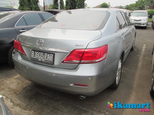 TOYOTA CAMRY V - Mobil