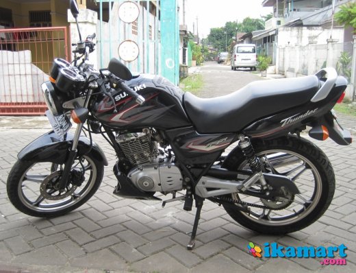 Jual Suzuki Thunder 125 Tahun 2009 Mulus & Kinclong - Motor