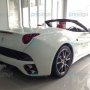 Jual Ferrari California White On Red 2011