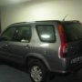 Jual Honda CRV 2004 abu-abu tua metalik.