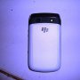 Jual Blackberry Onyx 2 White garansi TAM