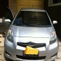 Jual Toyota Yaris E 2010 A/T silver metalik mulus BU 