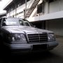 Jual Over Kredit Mercedes Benz E220 1993