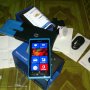 Jual Nokia Lumia 800 warna biru Cyan, 99,99%