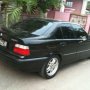 Dijual Mobil BWM 318i Tahun 1998 Warna Hitam