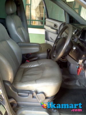 Jual Hyundai Trajet 2001 desember, pemakaian 2002. Plat F 