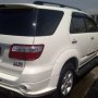 Jual toyota fortuner TRD 2011 putih A/T solar