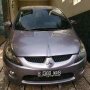 JUAL MITSUBISHI GRANDIS 2005 UNGU MET