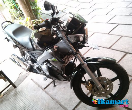 Jual santai Vixion 2009 Hitam AB (Jogja) - Motor