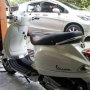 Jual Piaggio Vespa LX125 tahun 2012 putih kilometer rendah