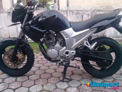 Jual Yamaha Scorpio 2011 kaki kaki moge CBR 400 Motor