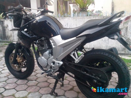 Jual Yamaha Scorpio 2011 kaki kaki moge CBR 400 Motor