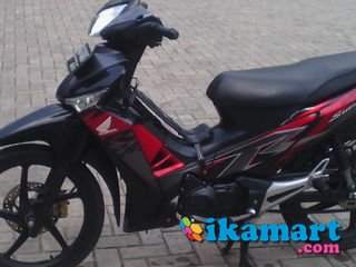 Jual Motor Supra X 125 Doubel Disk Warna Merah Hitam - Motor