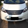 JUAL HONDA FREED PSD 2010 AKHIR PUTIH