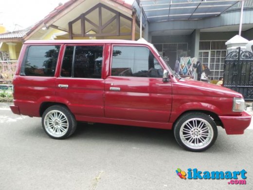 Jual kijang  rover  94 meraah mulus Mobil 