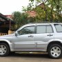 Suzuki Escudo 2.0i A/T (2002)